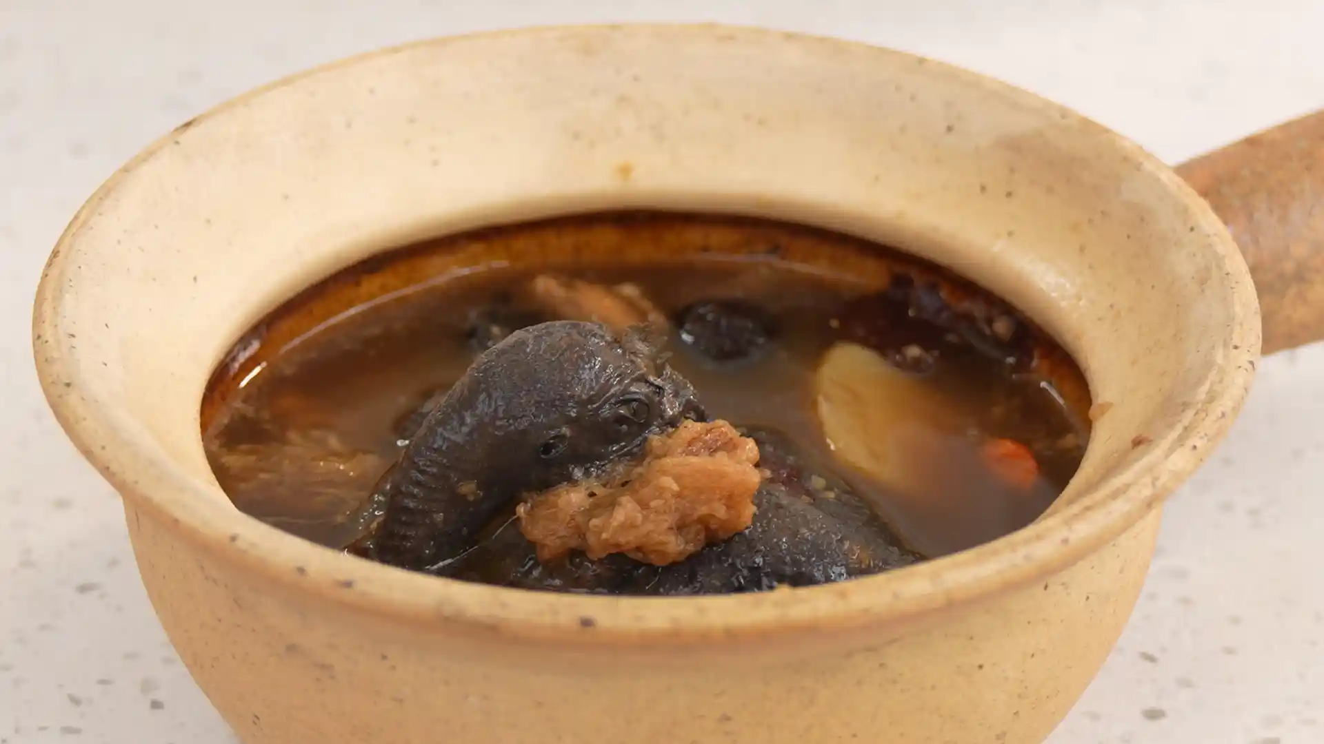  Gà Ác Tiềm Thuốc Bắc DannyGreen